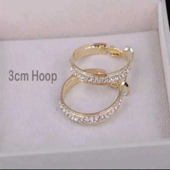 18k Gold Plated AAA Cubic Zirconia Hoops NWT - Picture 3 of 6